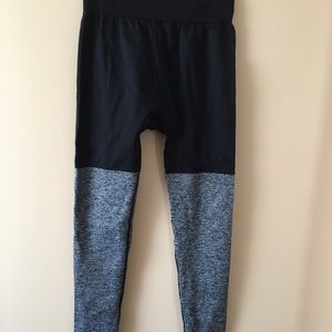 L | Gymshark / Full Length Leggings | Gray & Black